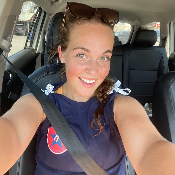 Meet your Posher, Eloise - Picture 3 of 4